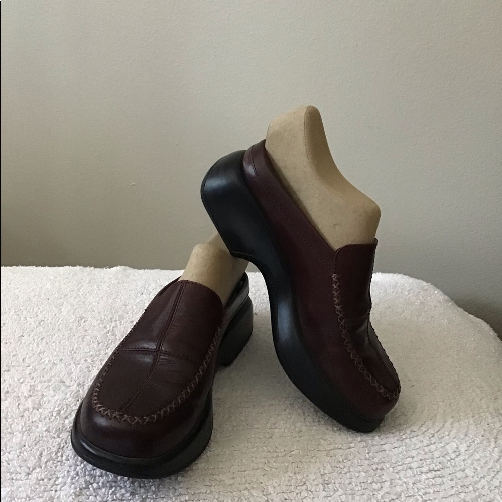 Dansko Madrigal Sz 39